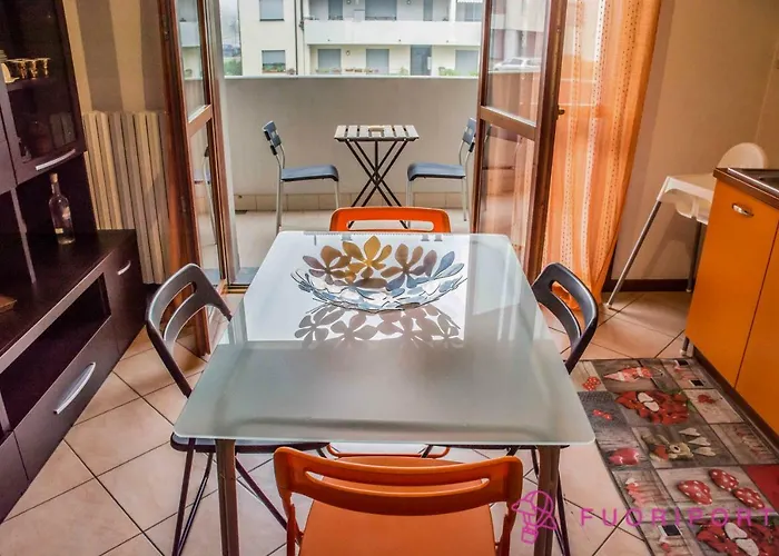 Fuoriporta Affitti Brevi - Da Nico アパート パルマ